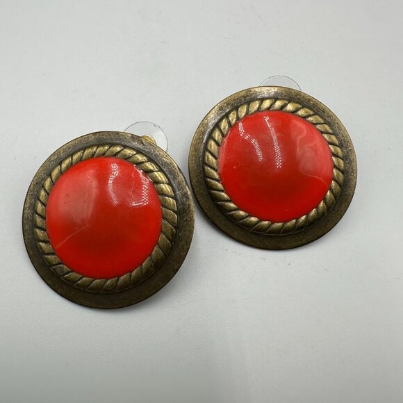 3/$30 Reddish Orange Stud Earrings Brass Tone Pierced Large RoundButton - Picture 6 of 8